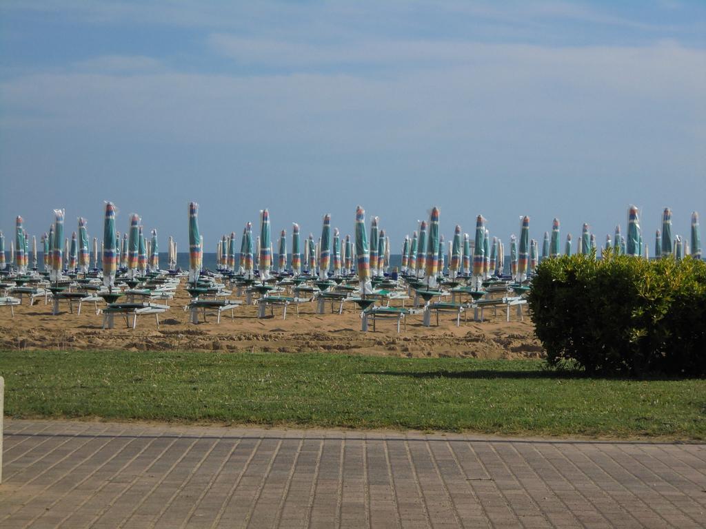 Hotel Nevada Bibione Extérieur photo